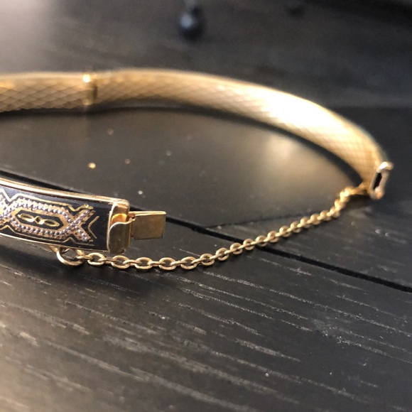 Bohemian graphic style print Gold bracelet - Picture 6 of 6